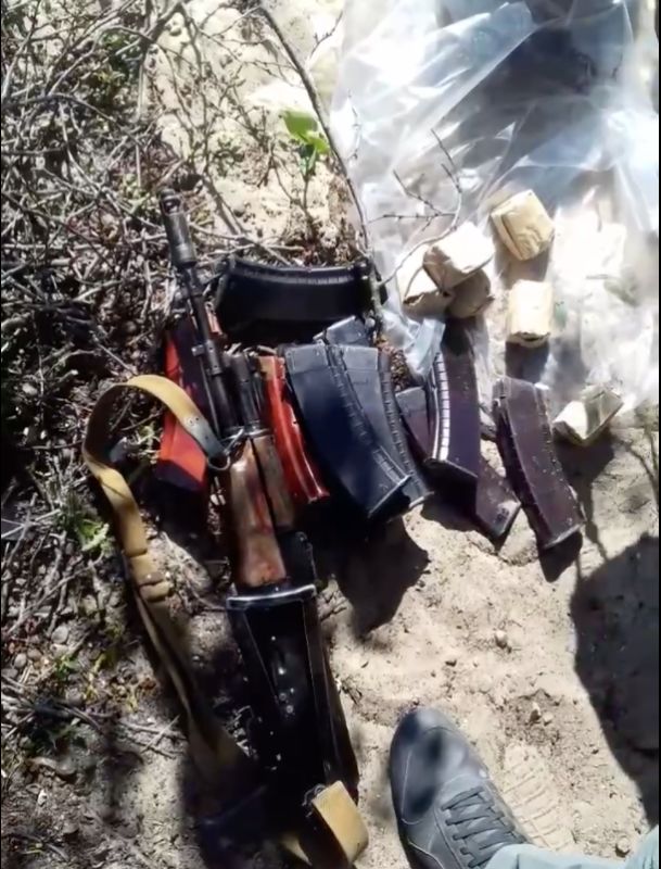 � ������ ���������� �������� ������ � ��������-�������� ������� �����������, 1000 ��������, 18 ����������� ��������� � ��� �������