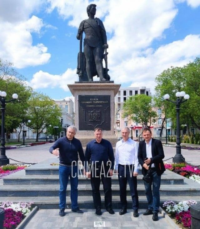 ����� ������ � ������ ����� ����� ������ ������� � ����-�������� �� ������ ����������