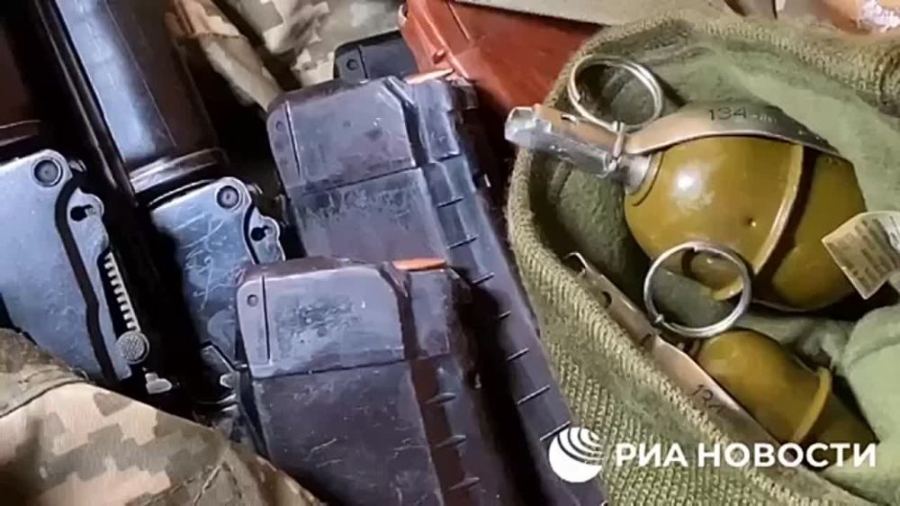 В освобождённом Херсоне местные подростки обнаружили рядом с интернатом схрон с оружием и боеприпасами украинских боевиков