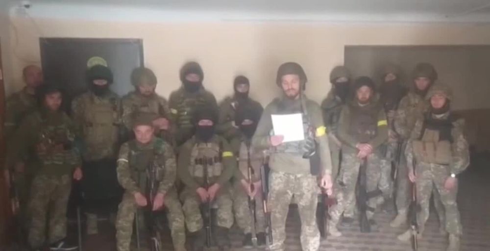 Тем временем по всей Украине начался флешмоб