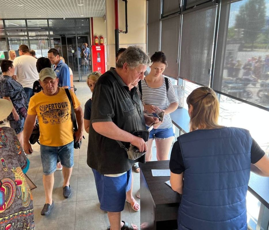 � ������ ����� ������� ���������� ������� SIM-���� ������ ��������� �+7 �������