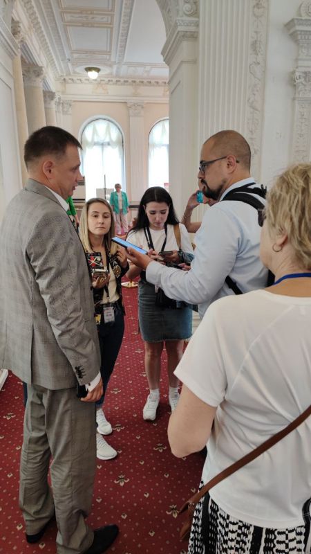 ����������: