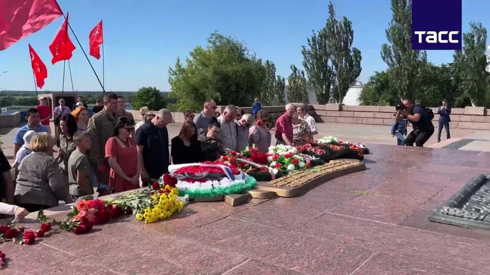 ��� � �������� � ����� ���� ������ � ������, ���������, �� ������ ������, � ������ ��������, ������������ �������� ����� 22 ���� 1941 ����, � ��������� �������� � ������ ���� �� ��� 1418 ���� ���� � ���������� �������