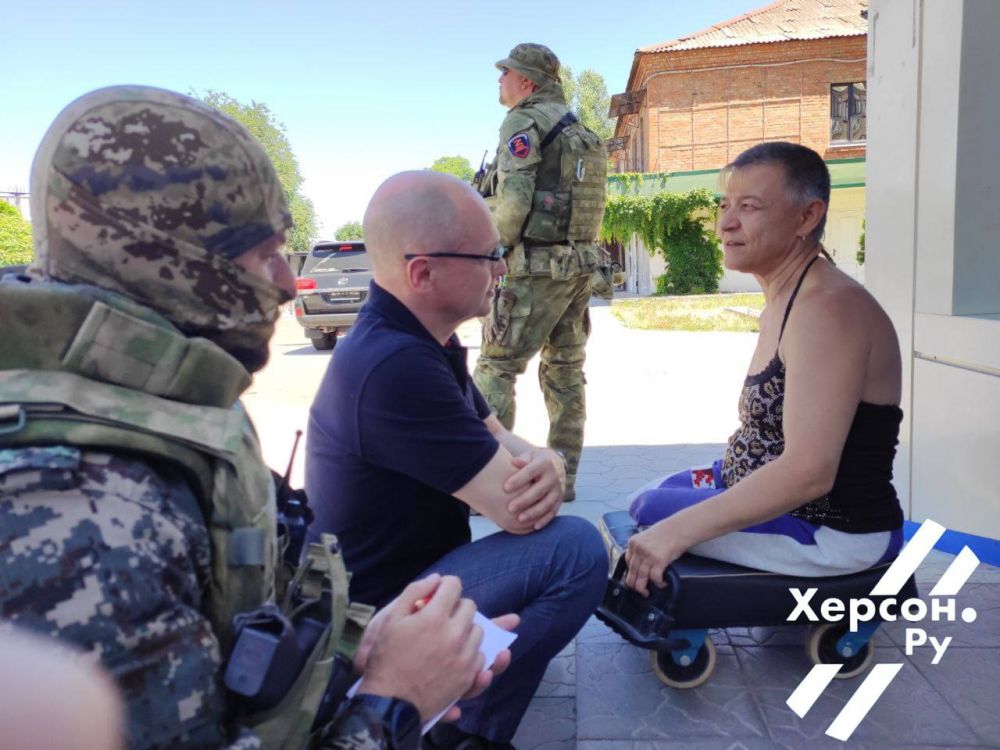 «Россия здесь навсегда!»: Первый замглавы Администрации президента РФ Сергей Кириенко посетил Каховку