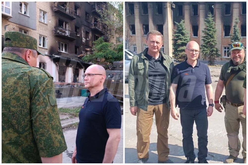 Сергей Кириенко приехал с визитом в освобожденные Северодонецк и Лисичанск (напомню, Кириенко у нас отвечает за всю внутреннюю политику)