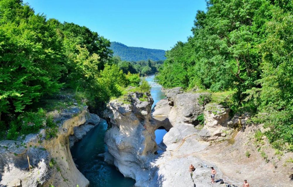 �� ����� 500 ����� �� ����������� ������ ������ �������� � ������