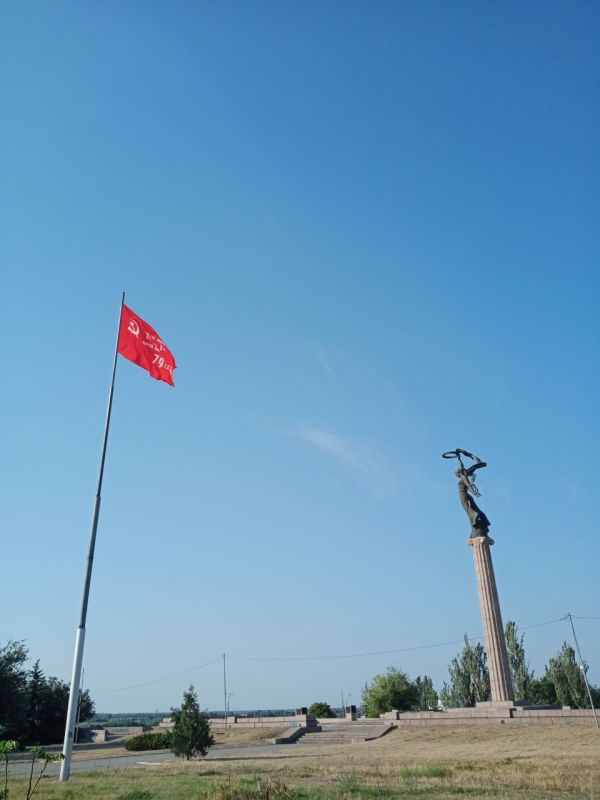 30 ���� � ������� ��������� �� 34 �����, ����� ������-��������� 3,3 �/�, ��������