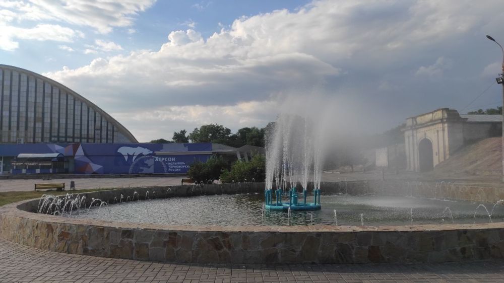 3 ������� � ������� ��������� �� 27 �����, ����� �������� 3,0 �/�, ������� ����������, � �������� ��� ��������� �����