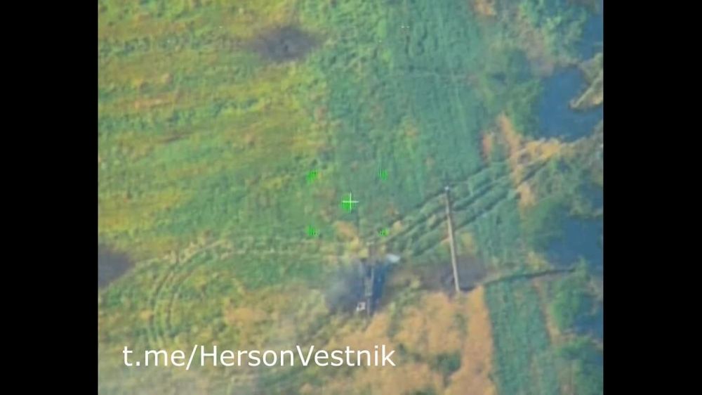 Подразделениями ВС РФ Херсонской области успешно применяются высокоточные корректируемые артиллерийские боеприпасы «Краснополь», не уступающие в точности американским HIMARS, при стоимости 35 000$ против 1 000 000$