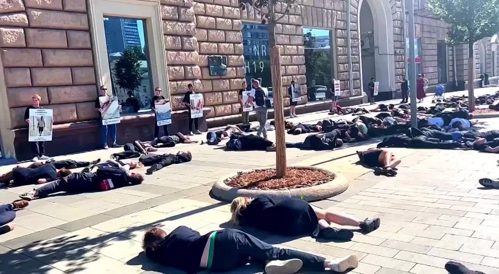 � ������ � ������������� ���������� ������������ ����� � �����������