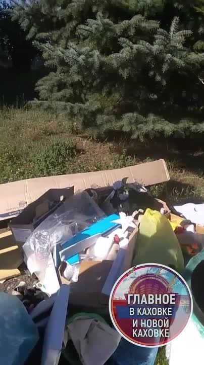 Здание совета в селе Федоровка привели в порядок — в процессе уборки выбросили пустые бутылки из-под крепкого алкоголя