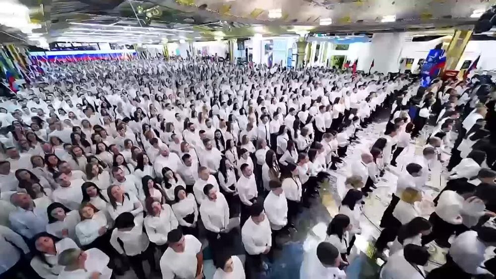 ��������, ������, ���������, �� ������, �� ���� ������: �������� �����-���� �������� ������������� ���, ���, ��������� � ������� �������������� ��������� � �������� 3000 �����������