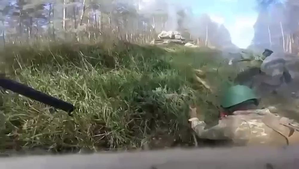 ��������� ���: ���������� �����������. ����� � ��� �������. ������ ����� �� �����, �� ���-�� ����� �� ���. ��� ����� �� � ������� � ���, ��� ������� ������ ��������� ��� ���. � � ��������� ����� ����������� ���������