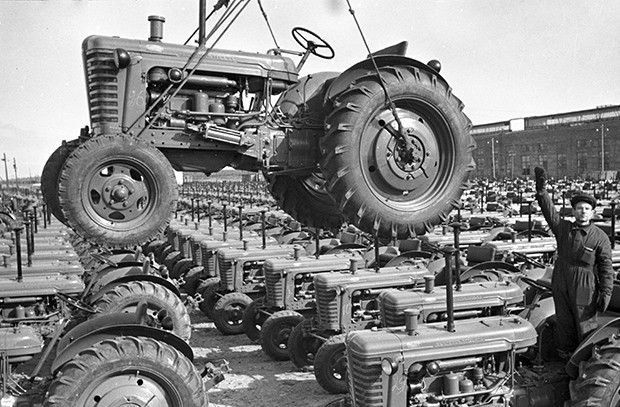 14 ������� 1953 ���� � ��������� �������� ����������� ������ ����� ������ ������� ����� "��������", ��������� 36...