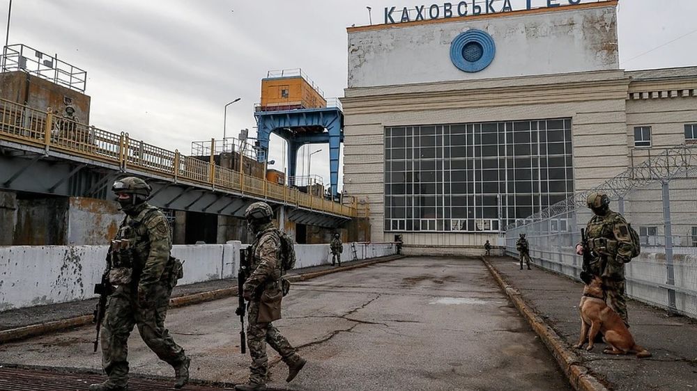 На Каховском водохранилище увеличили сброс воды из-за обстрелов ВСУ