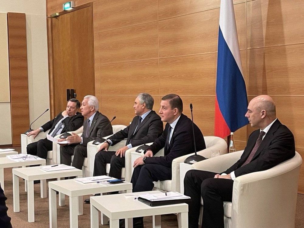 ��������� ��������� "������ ������" ������ ������: � ������� ������������� ����������� �������� �� ����������� ���������� ���������� � �������������� �������������� � ������� ����� �������� ������ � ���, ���, ����������� � ���������� ��������