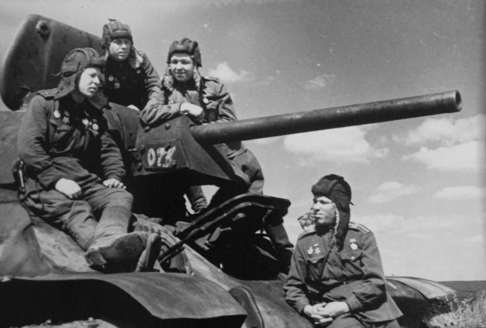 28 ������� 1944 ���� ���� ��������� ���������� ������� �� ��������