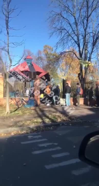 ������� �� ����� � �����. ����� ��� ���� ��� ���� ������-�� �� ������