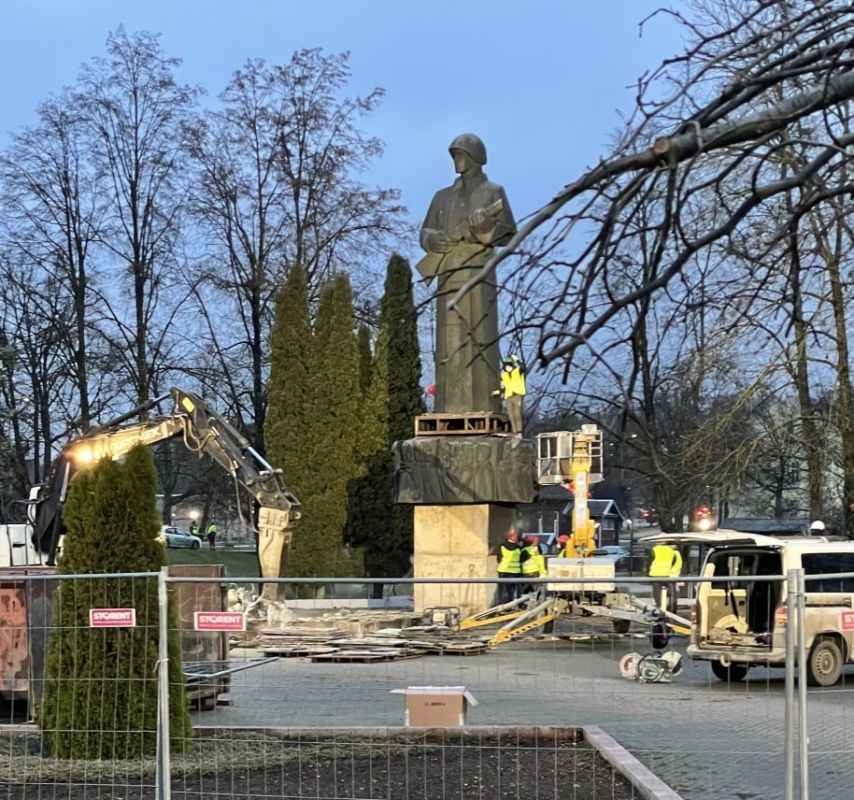 � ������ � ������������ �������� ���������� ������� ��������� ���������