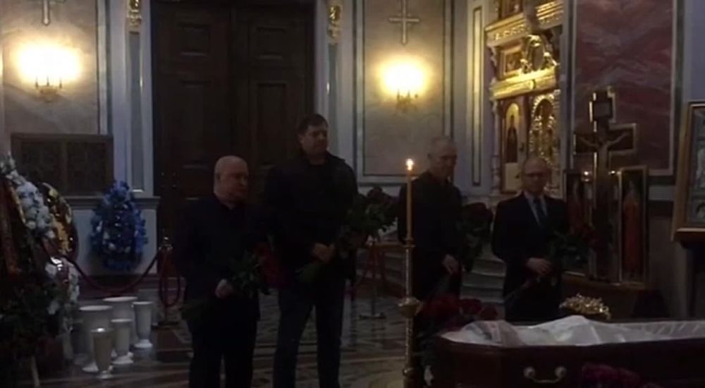 ���� �������: � ����������� ������� ��������� �������� �������� ������������� ���������� ������� ������� �����������, ��������� � ��� 9 ������