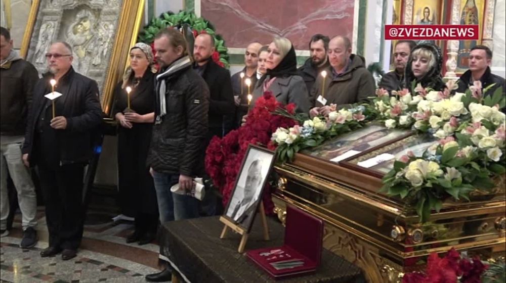 Кирилла Стремоусова похоронили в Симферополе