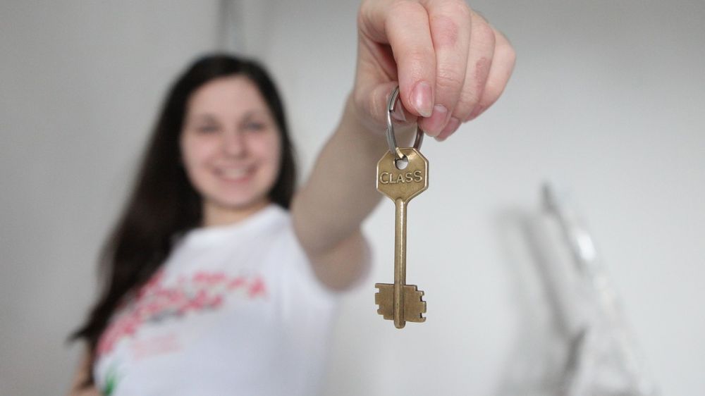 ������� ���������� ������ 300 ������������ �� ������� ����� � �����