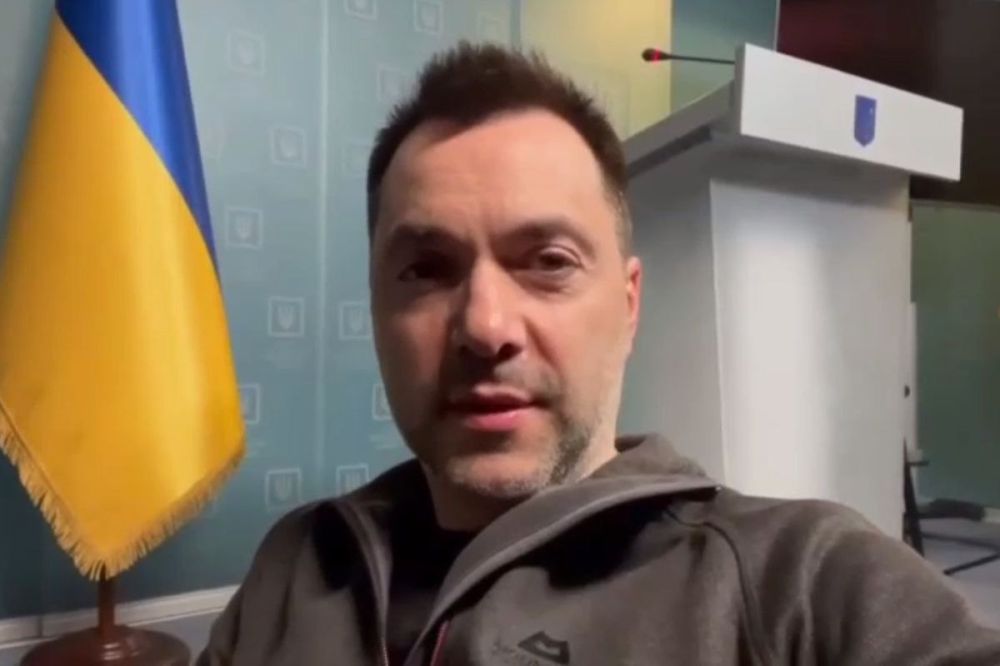 Активисты поддерживают украинских героев