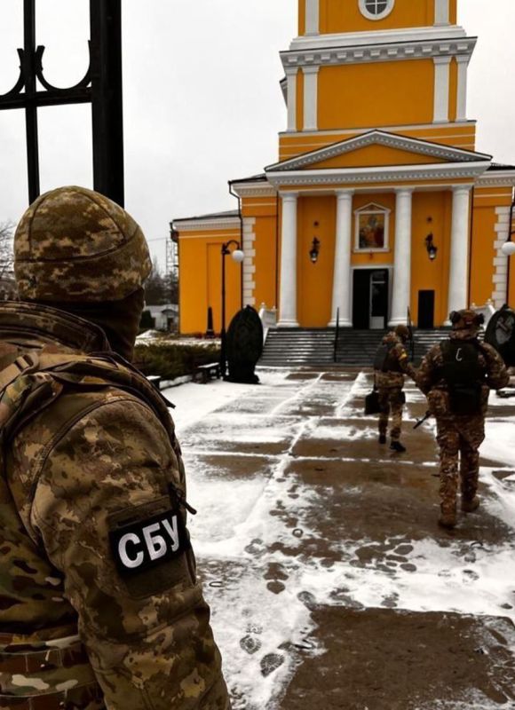 �������� ����� ��������� ����������� � �����