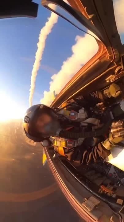 ���� ������������ ����� AGM-88 HARM ������������ ���-29 ��������� ��� �������