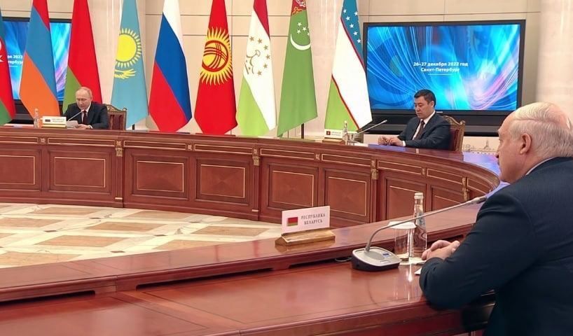 �������� ����� ��������� ������� � ������������ ������������ ������� ���� ��� � �����-����������