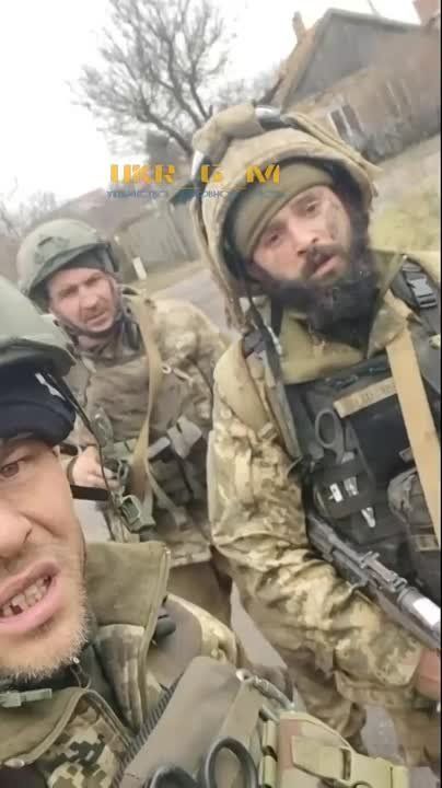 � ����������� ����������� �����: " � ��������� ��� �������� �****" - ������ ��� ��� ����������