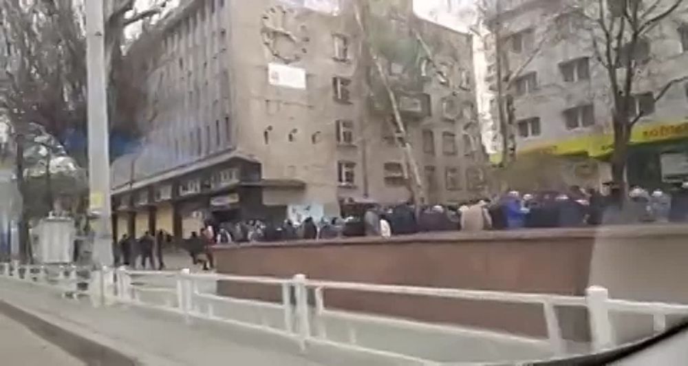 �������� �������: ������� � ������� �� ����������� ��������� � 1 200 ������ (����� 2 ����� ������)