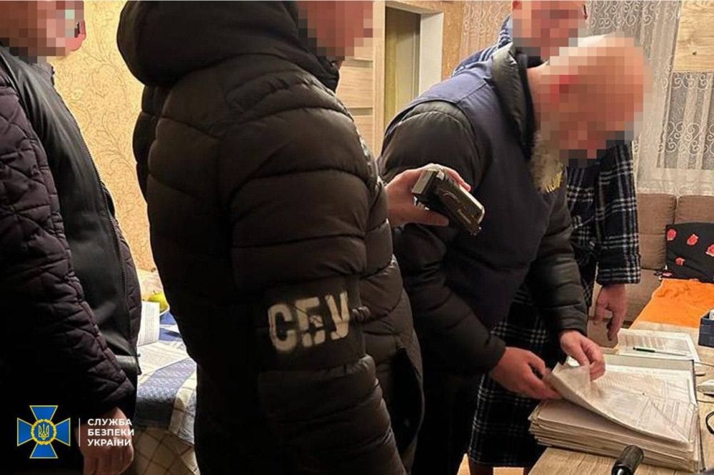 ������ �������: ��� ����������� ��������� �����������, ������� ������� �� **** ��������� ������