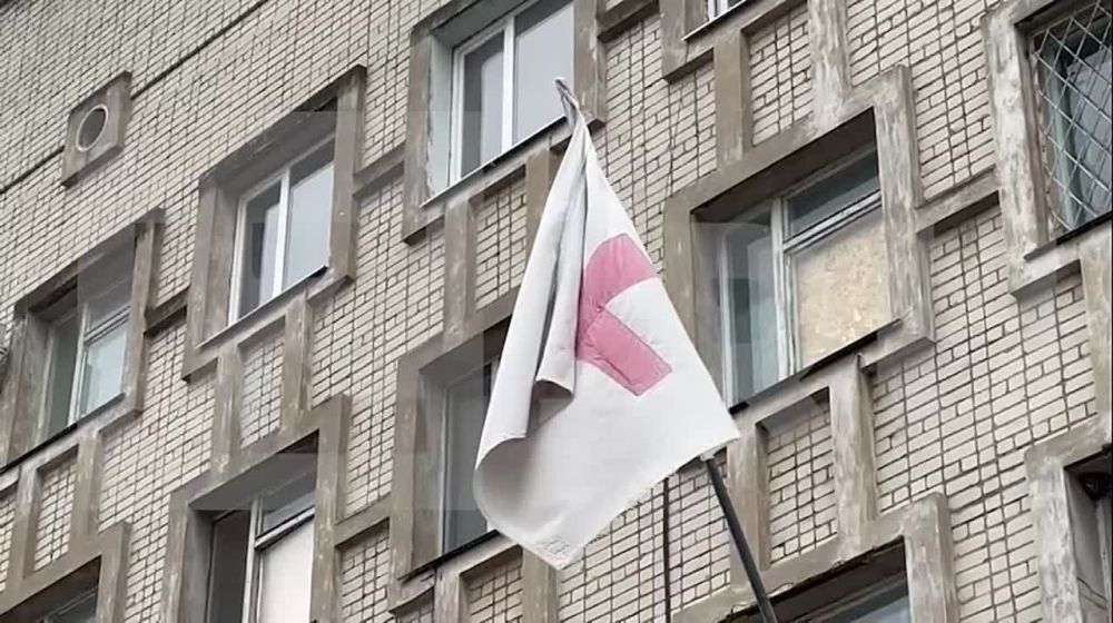 Украинские боевики обстреляли артиллерийскими снарядами корпус детской больницы в Новой Каховке Херсонской области