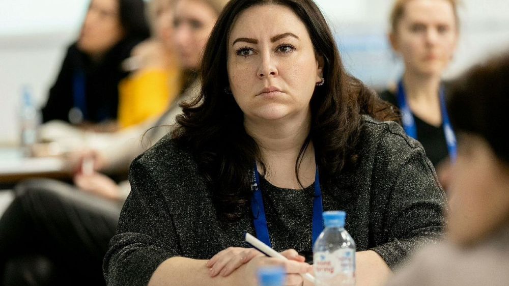 «Живое общение и обмен контактами – всегда плодотворно влияют на сотрудничество»: Госслужащие Донбасса проходят обучение в высшей школе государственного управления