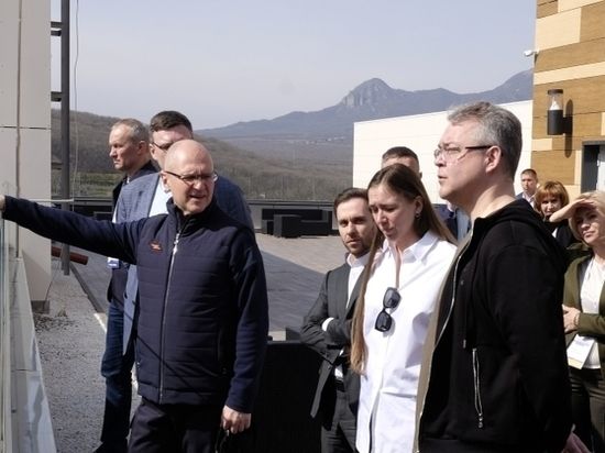 Первый замруководителя администрации президента РФ посетил Центр знаний «Машук»