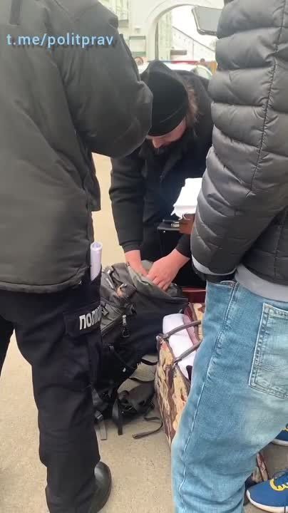 ������ �������� �����. ������������ �� ������ �����, ��� ���������� �����, �� ��������� ������, ���������� �� ���� ����� � �������������� ���;