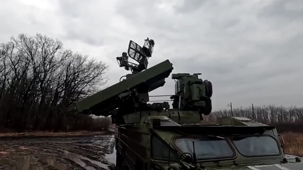 ��-�������� �������� ������� ��� � ���� ��� ������� �� �������� ����������� � ����� �� ��������� ����� ���� ���������� ����� �������� ����� ���������� ��������������, ��� ���������������� ������� ��������������� ������ AN/TPQ-37 � ������� �-20