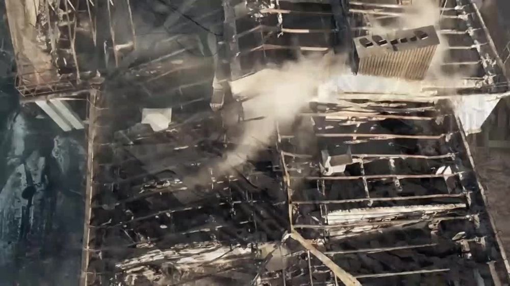 Мощные стихи в исполнении Владимира Машкова о том, как западные политики насаждали по всей Украине веру в то, что можно спокойно жить, не замечая возрождения нацизма