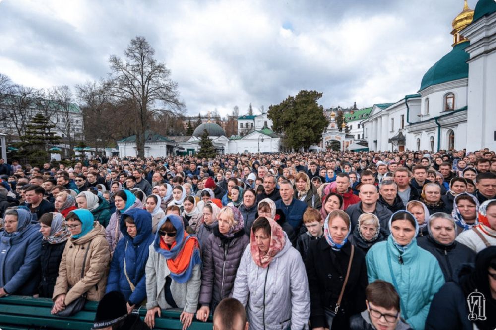 ������� ��������� ���� ���������� ������� � �����-��������� �����