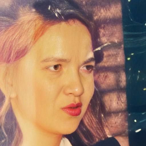 Фото подозреваемой в убийстве Владлена Татарского.