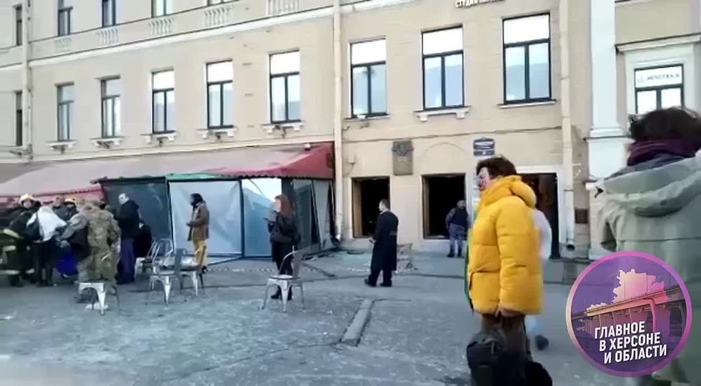 Погиб военкор Владлен Татарский в результате теракта в питерском кафе, где проходил его творческий вечер