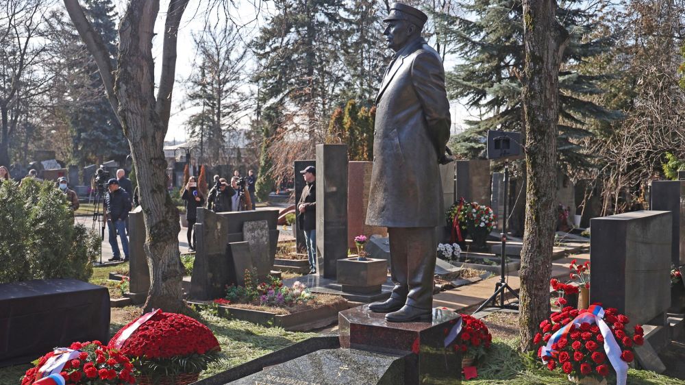 �� ������ ��������� ������������ ���������� �������� � ��������� ��� ������