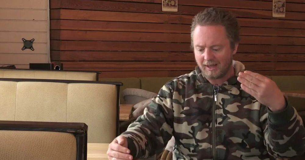 Американский журналист Патрик Ланкастер посетил Новую Каховку