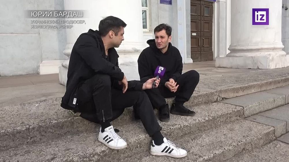 "Лицемеры вонючие". Именно так украинский продюсер Юрий Бардаш назвал уехавших из России исполнителей Noize MC* и Оксимирона*