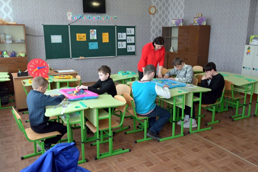 ������ ����� � ���. 19 ������, � ������ ������ ����������, � ���������� ����� � 3 ���������� ������� ������ ������������� ������� ��������������� ������� � ����-����������� ��� ����� � ������� ���������������� �������������