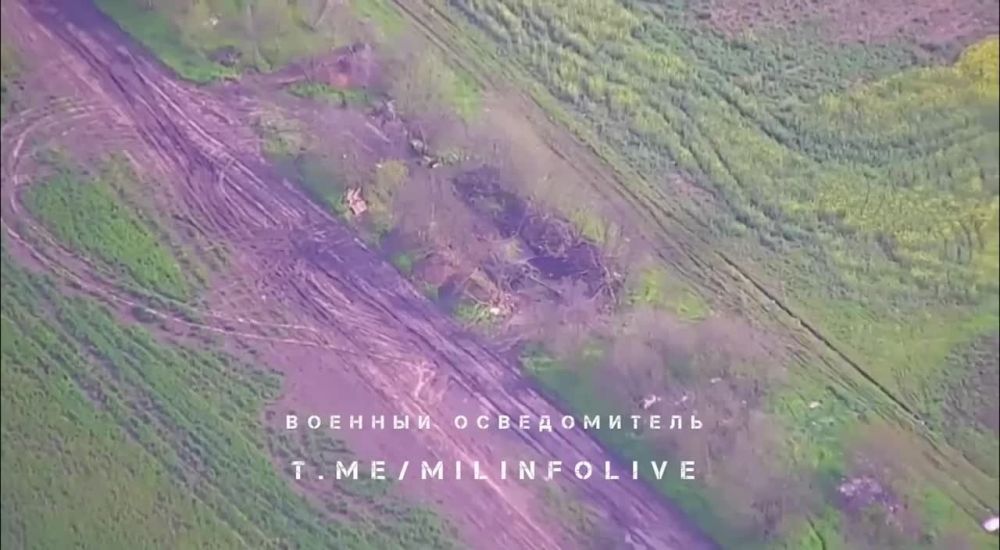 ����������� 155-�� ������� M777 ��� ������ ���������� ������������� 205-� ������� �� ���������� �����������