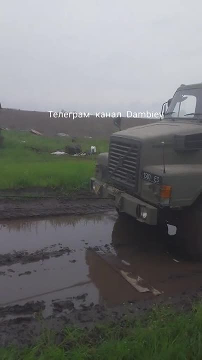 ������ �������: ��������� �������� Volvo N10 (6�6), ���������� ������� �������� ���������� ��������� �������� �� ���������� ����������� ���������� ���������� ���������������� YPR-765 (AIFV), ���������� ������������ � �������� ������� ������