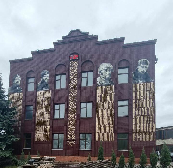 В Запорожской области появились муралы защитников Донбасса