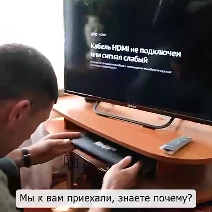 Дмитрий Чернышенко и врио губернатора Херсонской области Владимир Сальдо встретились с участником Великой Отечественной войны